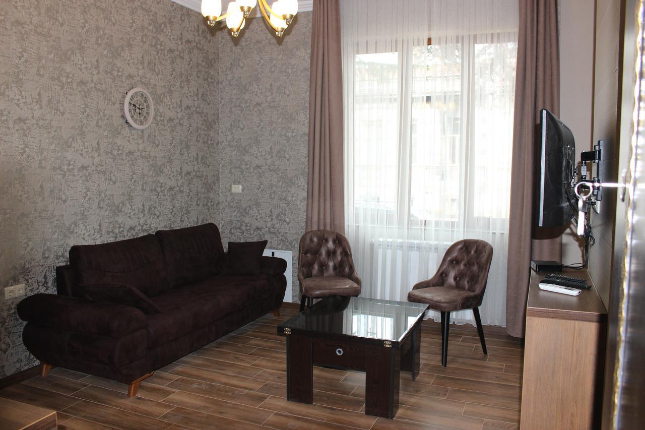 Apartment Anzi Batumi Exterior foto
